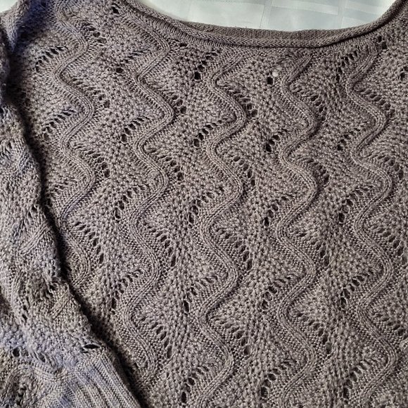 LAUREN CONRAD LC WOMEN'S LONG SLEEVE SWEATER SIZE MEDIUM WINTER FASHION WEAR - Picture 5 of 16